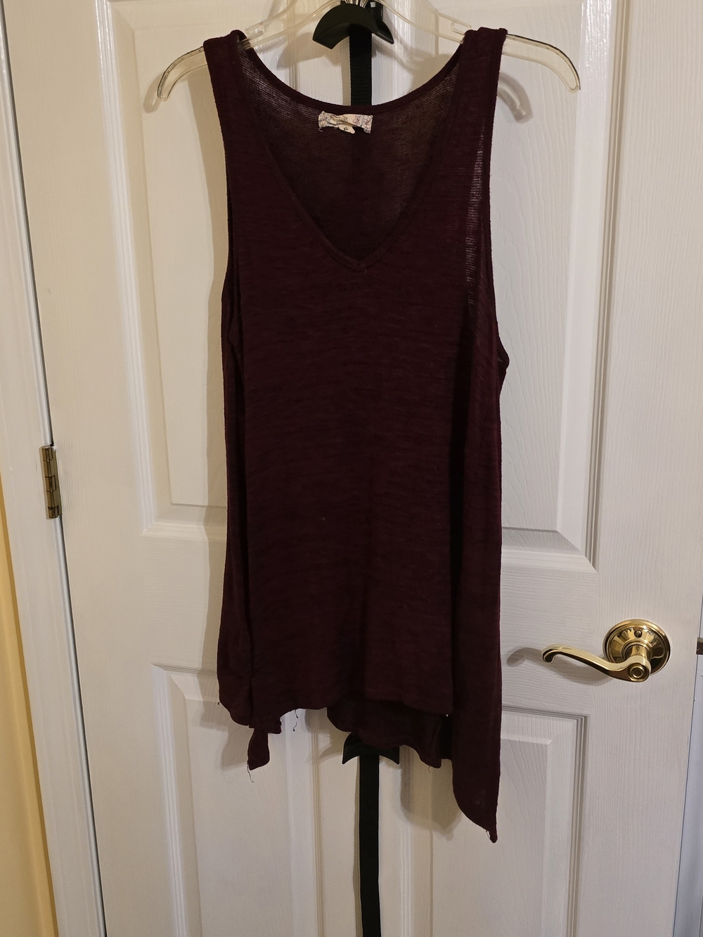 Pink Republic Women's V-Neck Sleeveless Tank Top - Wine